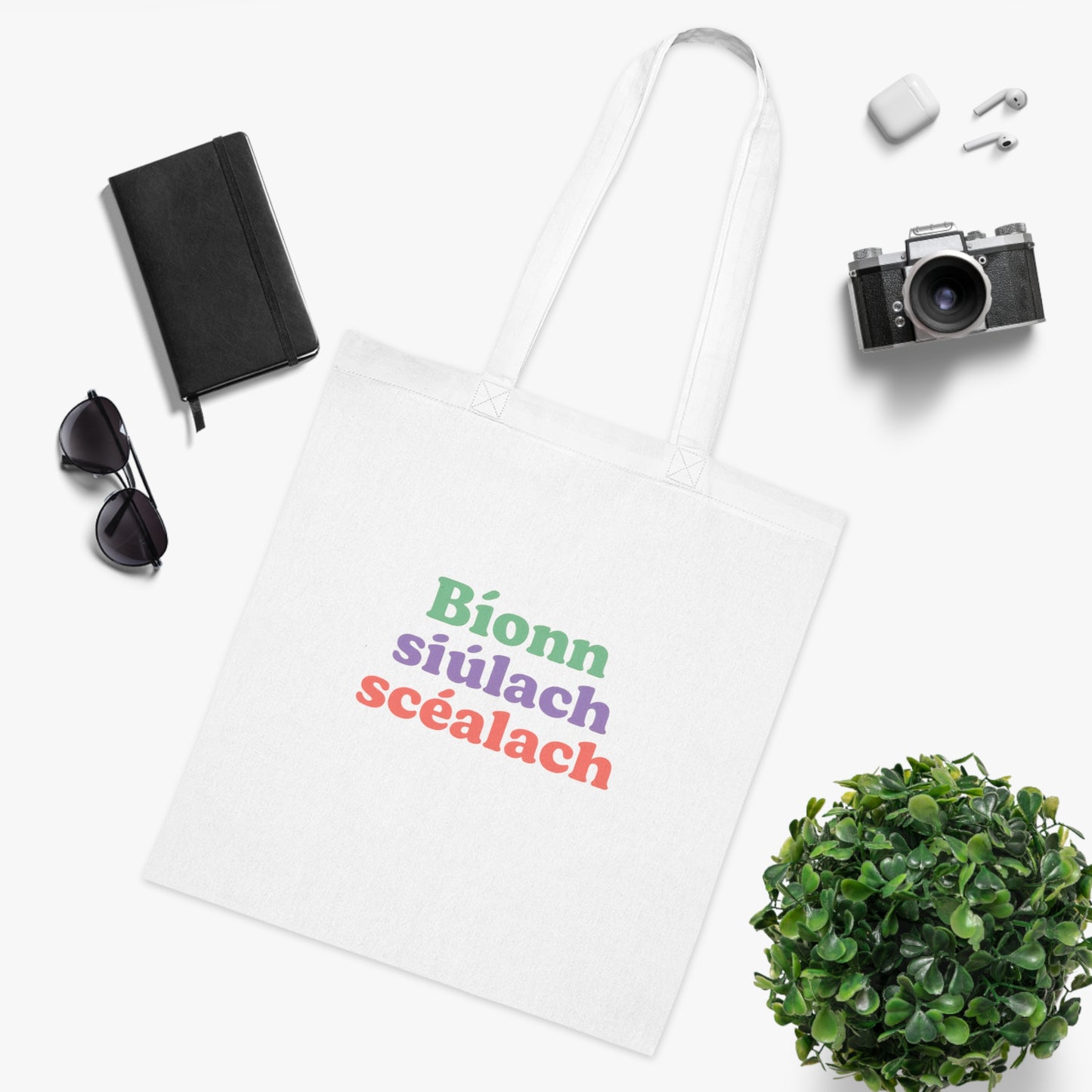 Bíonn Siúlach Scéalach Tote